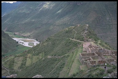 Blick ins Tal bei Pisaq
